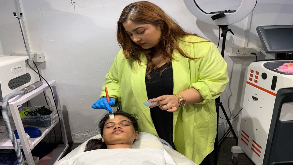 Cosmetology Treatment Specialists In Goregaon West